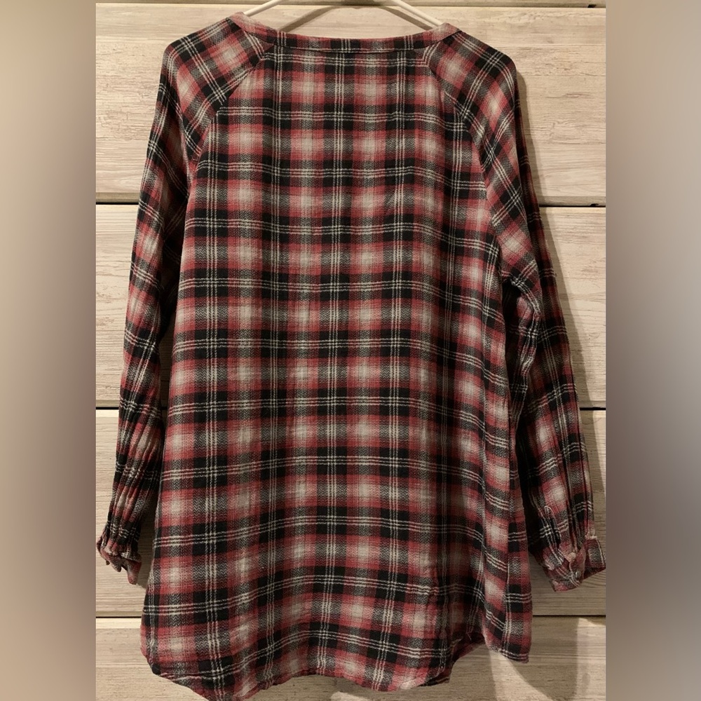 Nine West Long Sleeved Top - Picture 2 of 3